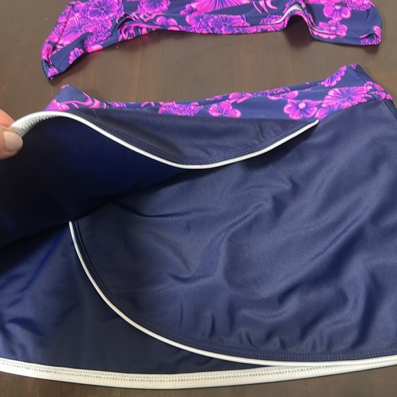 Floral Purple and Navy 2 Piece Tankini Halter Top and Skort Swimsuit Women Sz. S - Picture 6 of 12